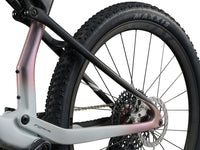 Image 5 of 10 - MY26AnthemAdvancedSLSE_ColorAWhite_Carbon-D5