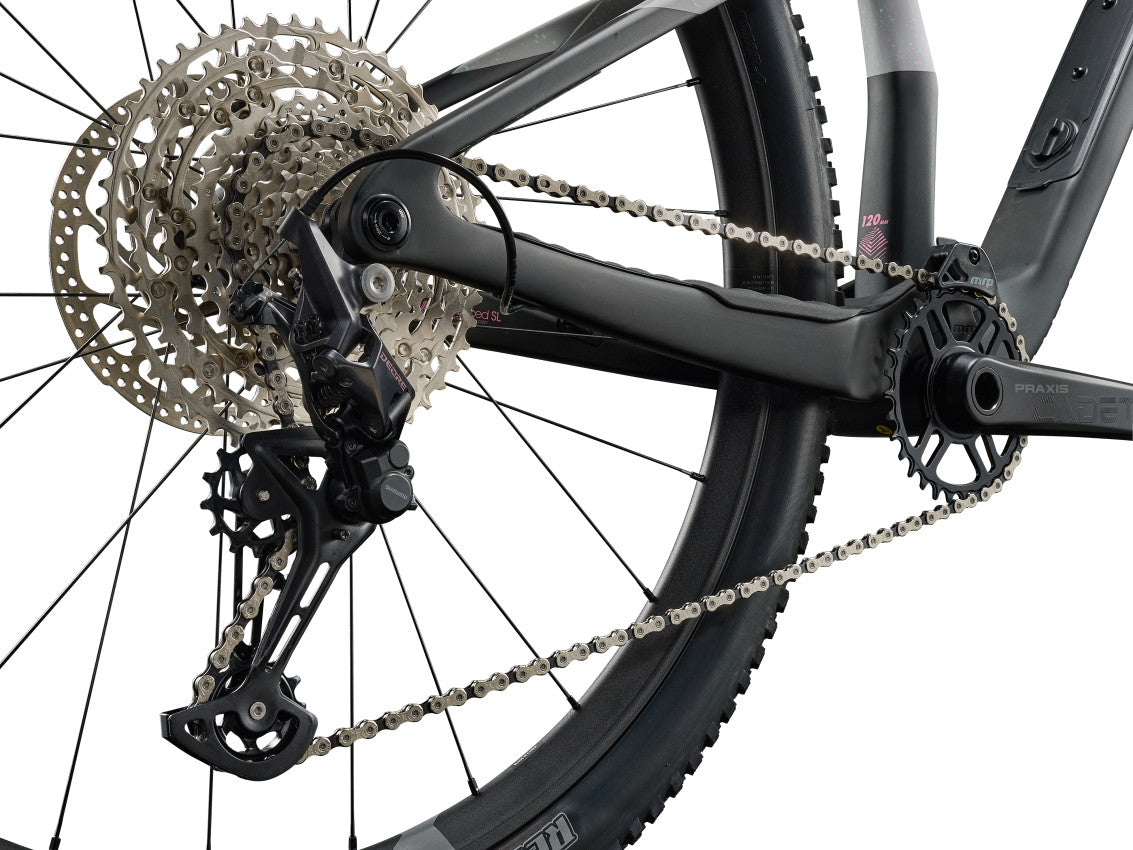 Image 3 of 8 - MY26AnthemXAdvancedSL3_ColorARawCarbon-D4