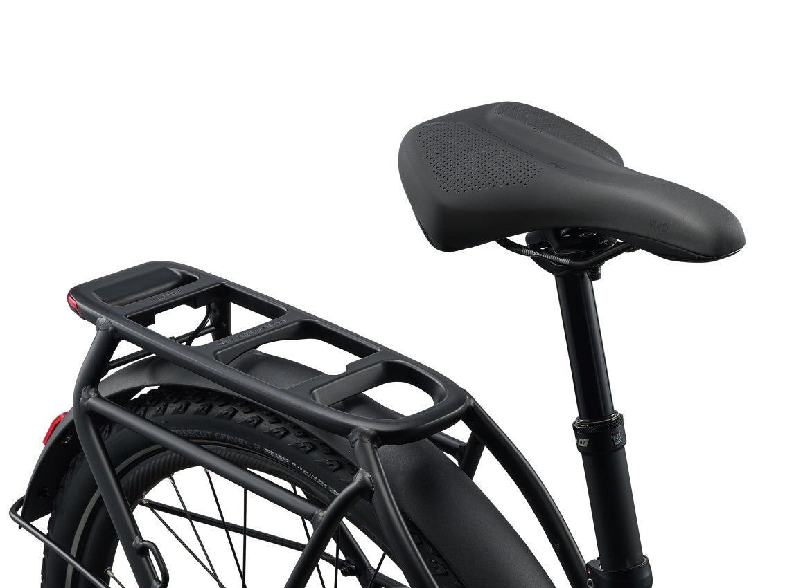 Image 9 of 11 - MY26ExploreE1DD_ColorAMetallicNavy-D9