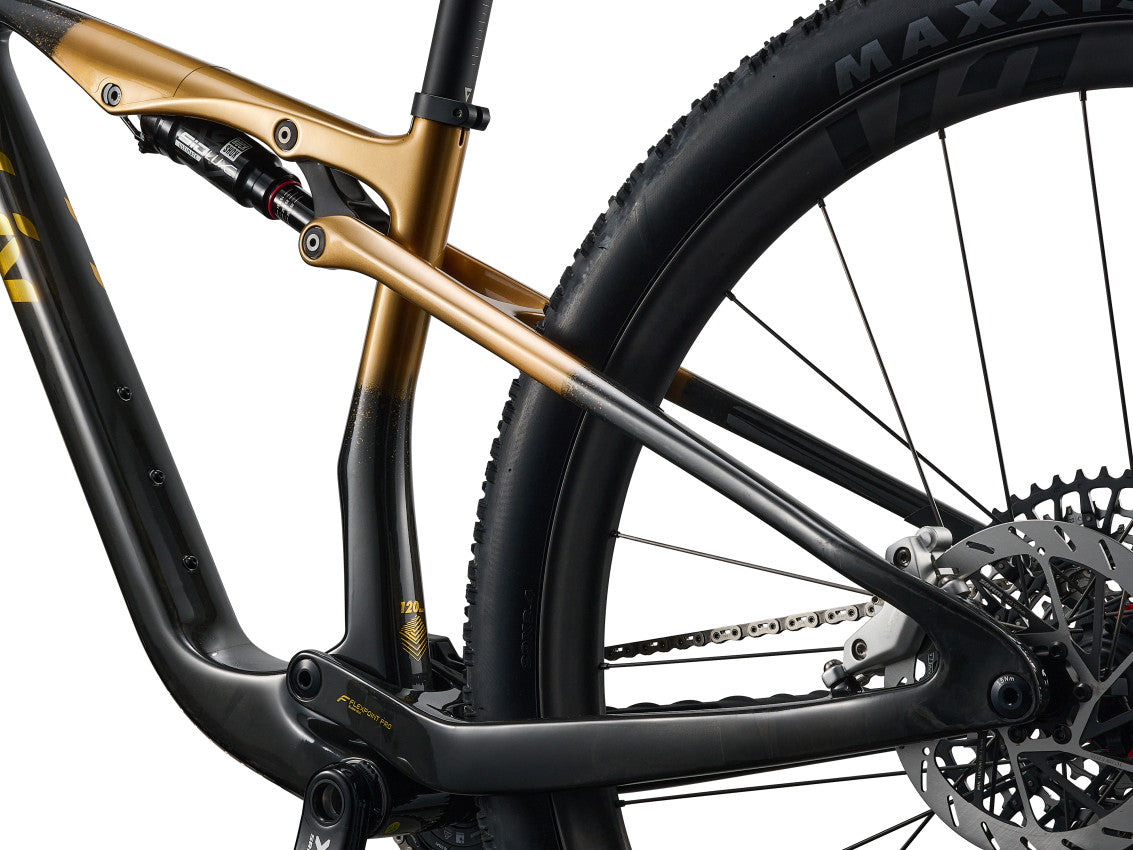 Image 4 of 12 - MY26PiqueAdvancedSL0_ColorA-D15