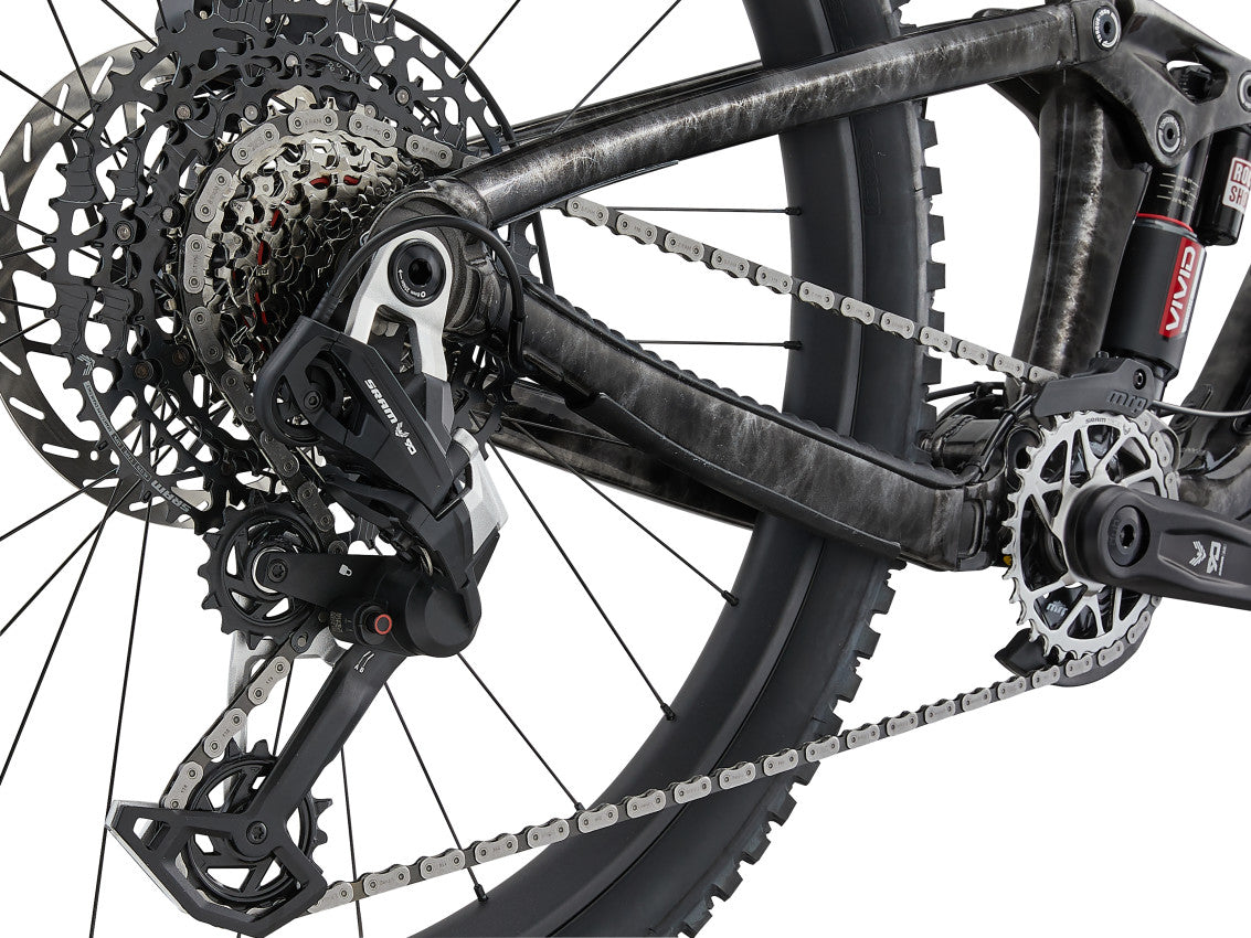 Image 9 of 12 - MY26ReignSE_ColorA-D-1