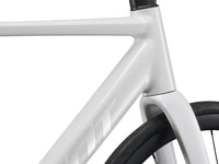 Image 5 of 6 - MY27ContendSL1_ColorAPearlWhite-D1