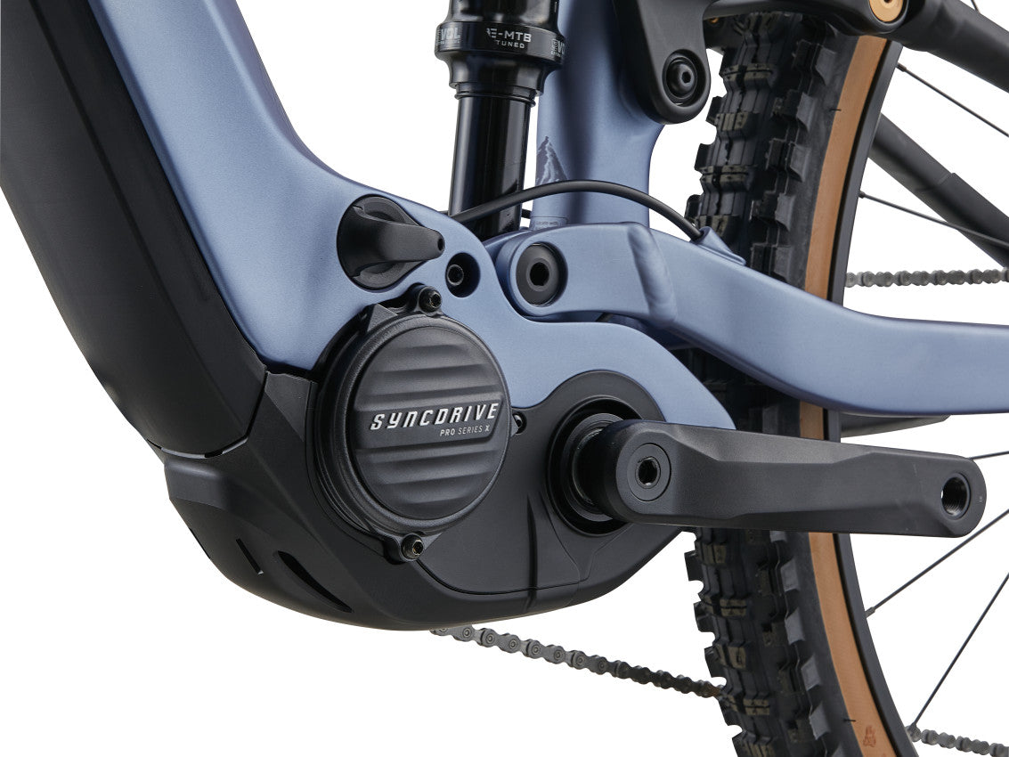 Image 7 of 12 - MY27EmboldenE0_ColorAAtmosphere_Black-D-5